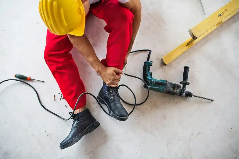 workers’ comp for leg injuries